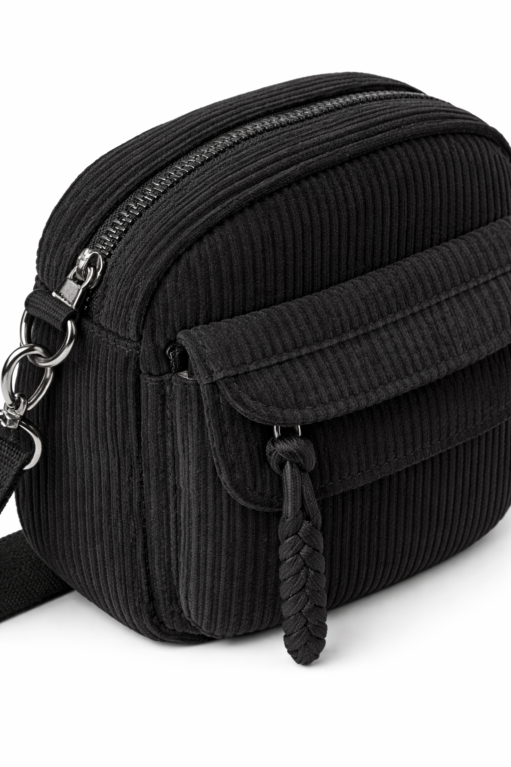 VELRA Black Essential Shoulder Bag